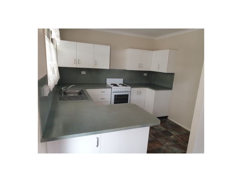 11 Tindaridge Court, Hay Point QLD 4740