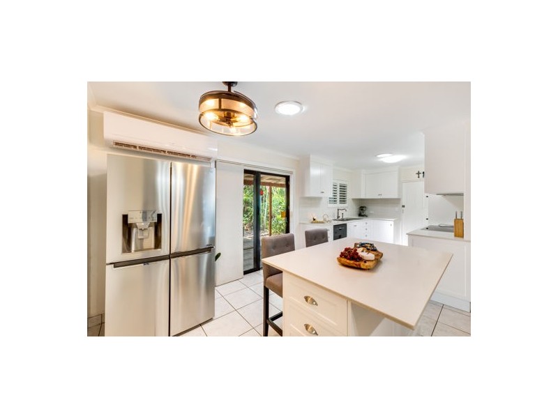 9 St Bees Avenue, Bucasia QLD 4750