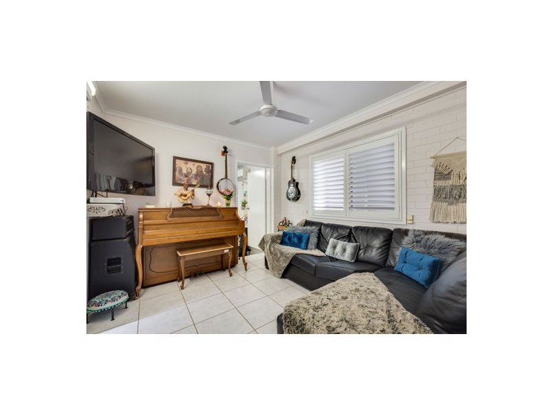 9 St Bees Avenue, Bucasia QLD 4750