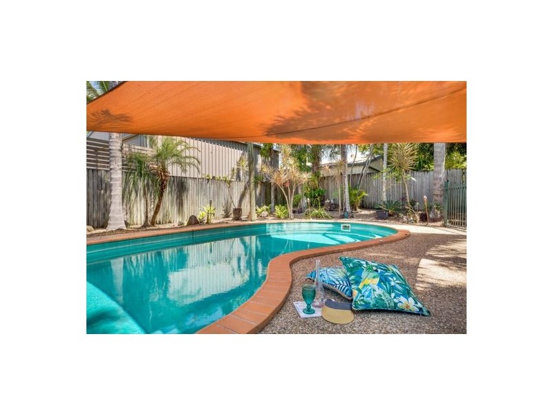 9 St Bees Avenue, Bucasia QLD 4750