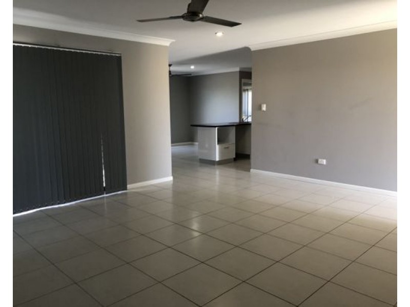 52 Maranark Avenue, Mount Pleasant QLD 4740