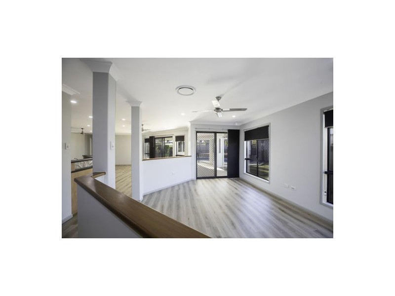 5 Carlow Close, Rural View QLD 4740