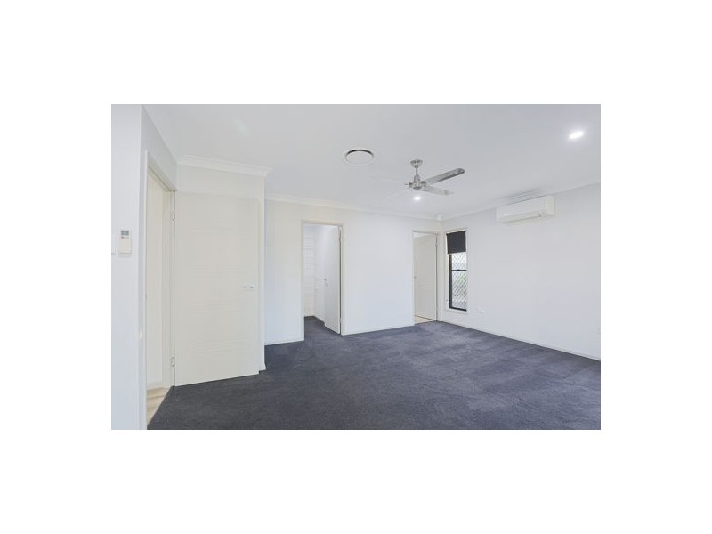 5 Carlow Close, Rural View QLD 4740