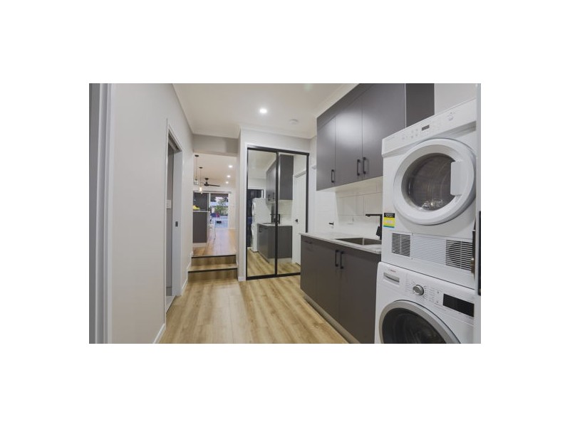 17 Bannister Street, South Mackay QLD 4740