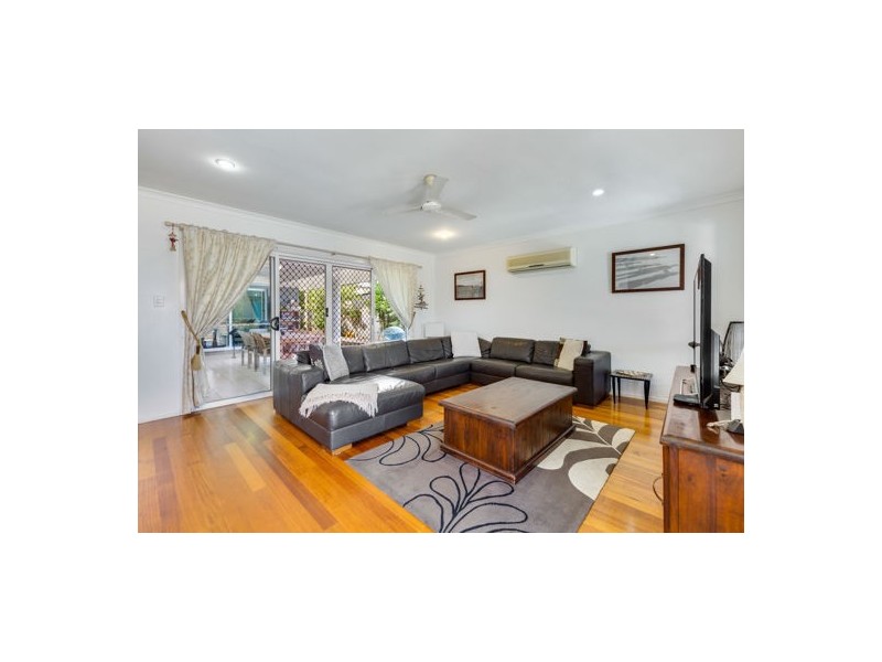 5 Mermaid Drive, Shoal Point QLD 4750