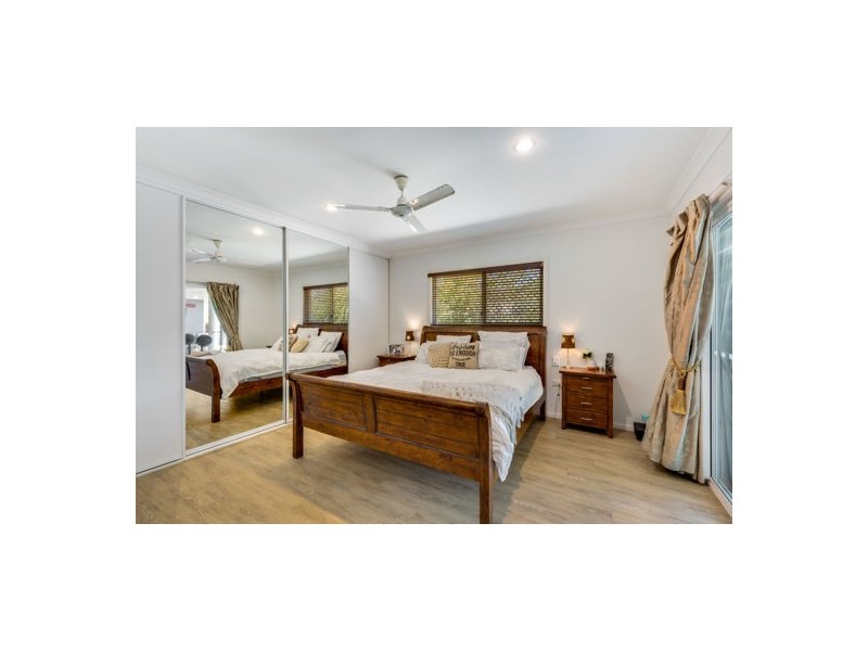 5 Mermaid Drive, Shoal Point QLD 4750