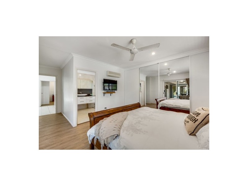 5 Mermaid Drive, Shoal Point QLD 4750