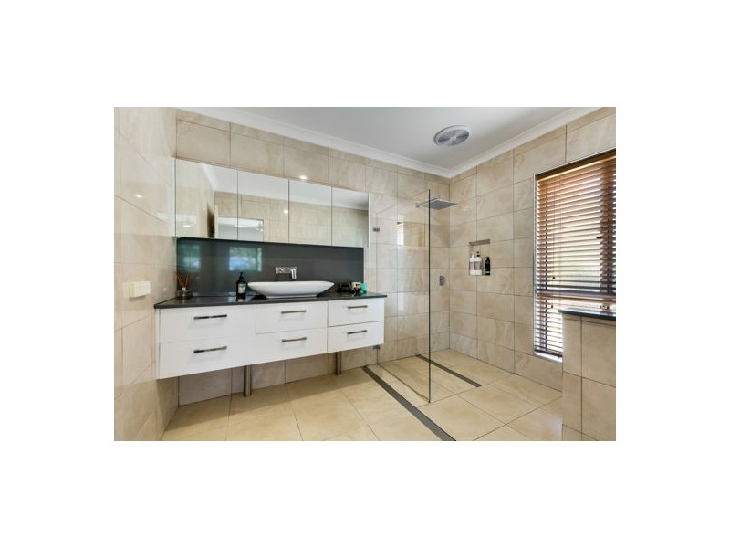 5 Mermaid Drive, Shoal Point QLD 4750
