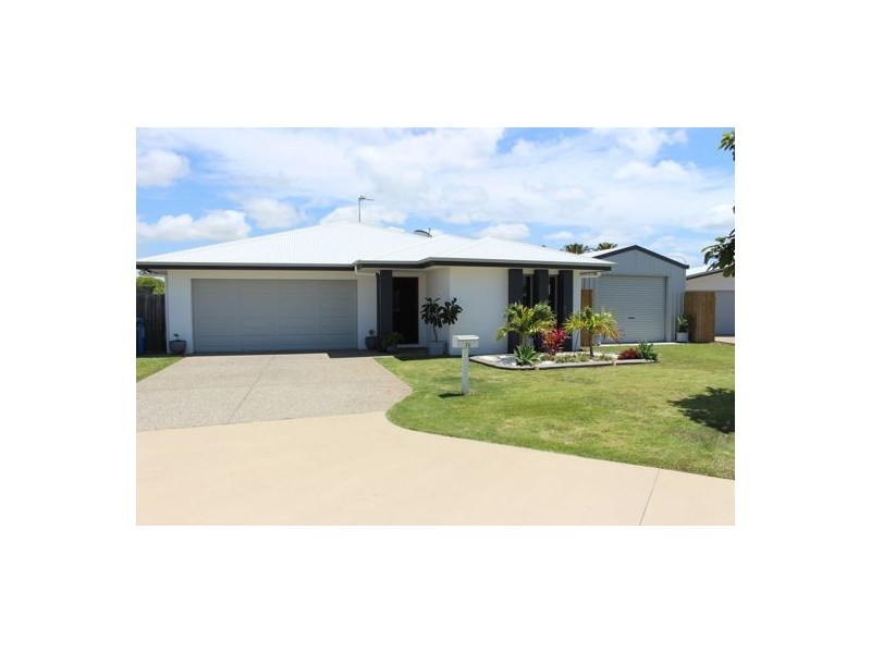 19 Phoenix Crescent, Rural View QLD 4740