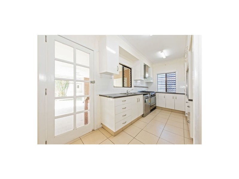 42 Pratt Street, South Mackay QLD 4740