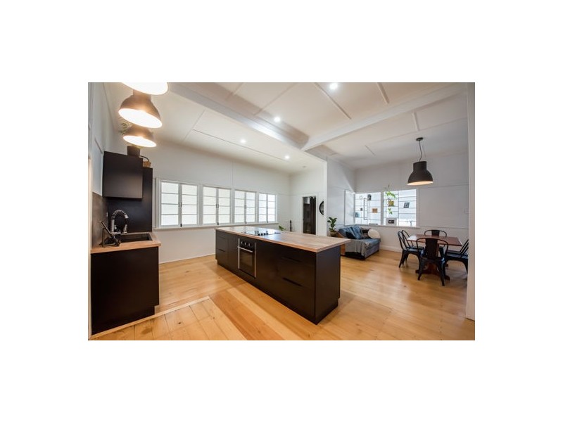 401 Bridge Road, West Mackay QLD 4740