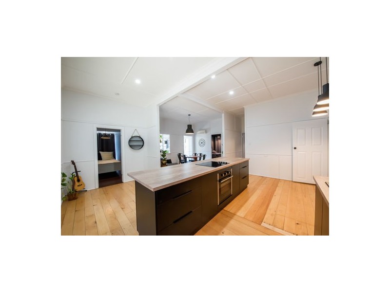 401 Bridge Road, West Mackay QLD 4740