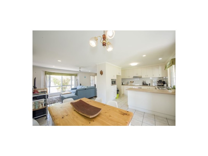 5 Caledonian Drive, Beaconsfield QLD 4740