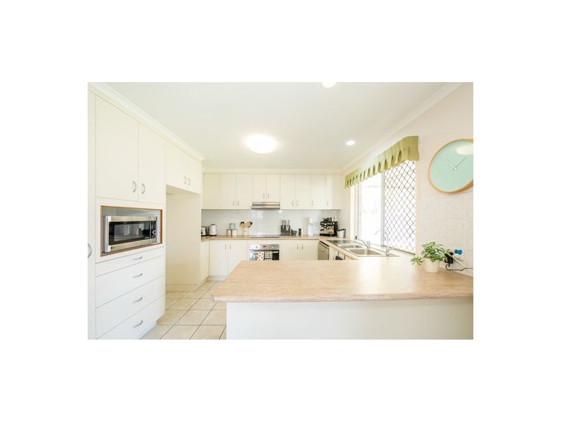 5 Caledonian Drive, Beaconsfield QLD 4740