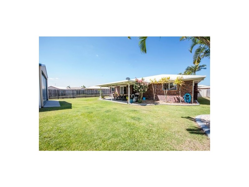 5 Caledonian Drive, Beaconsfield QLD 4740