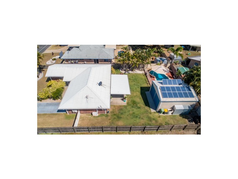 5 Caledonian Drive, Beaconsfield QLD 4740