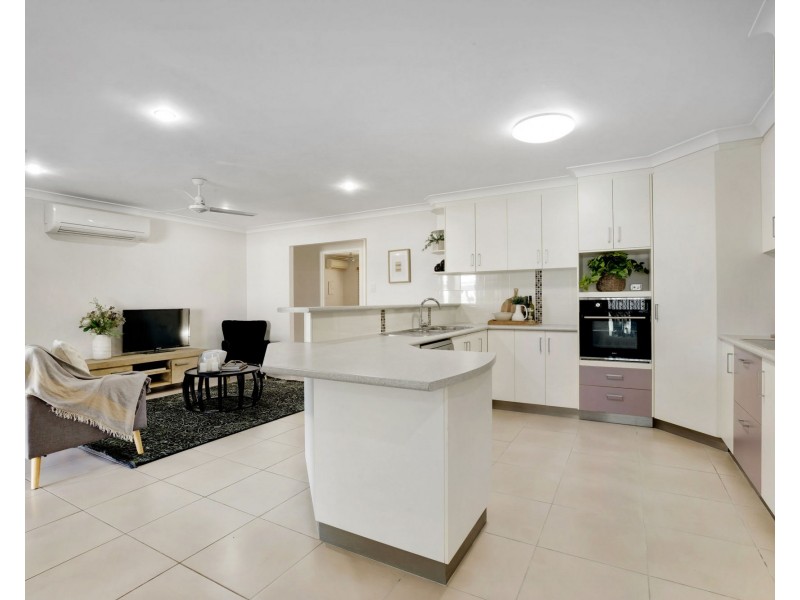 15 Corella Way, Blacks Beach QLD 4740