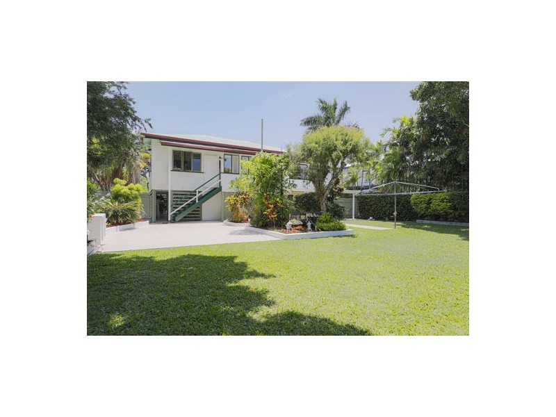 11 McKenney Street, South Mackay QLD 4740