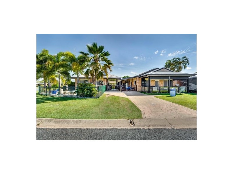 63 Bradman Drive, Glenella QLD 4740