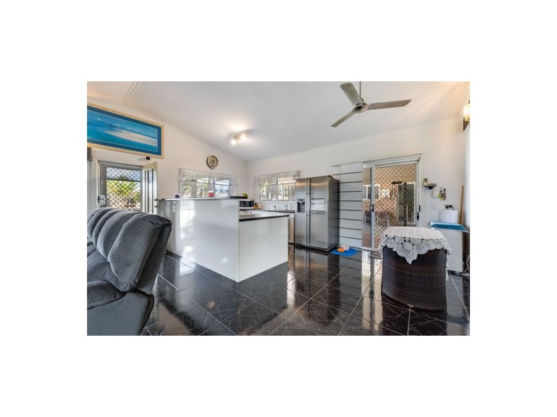 63 Bradman Drive, Glenella QLD 4740