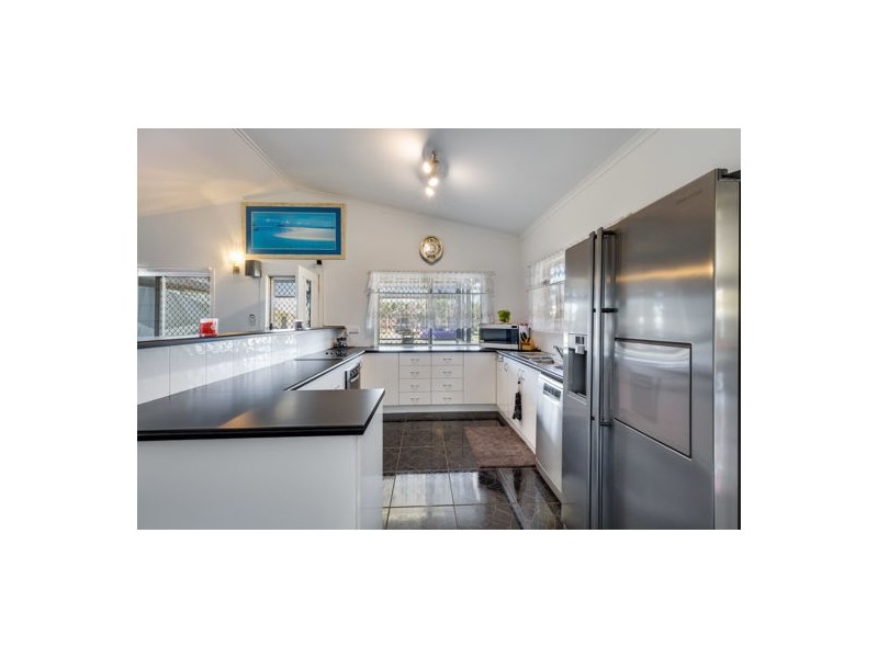 63 Bradman Drive, Glenella QLD 4740