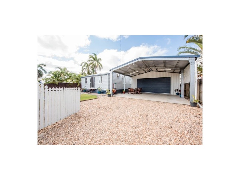 1 Vine Street, North Mackay QLD 4740