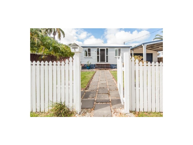 1 Vine Street, North Mackay QLD 4740