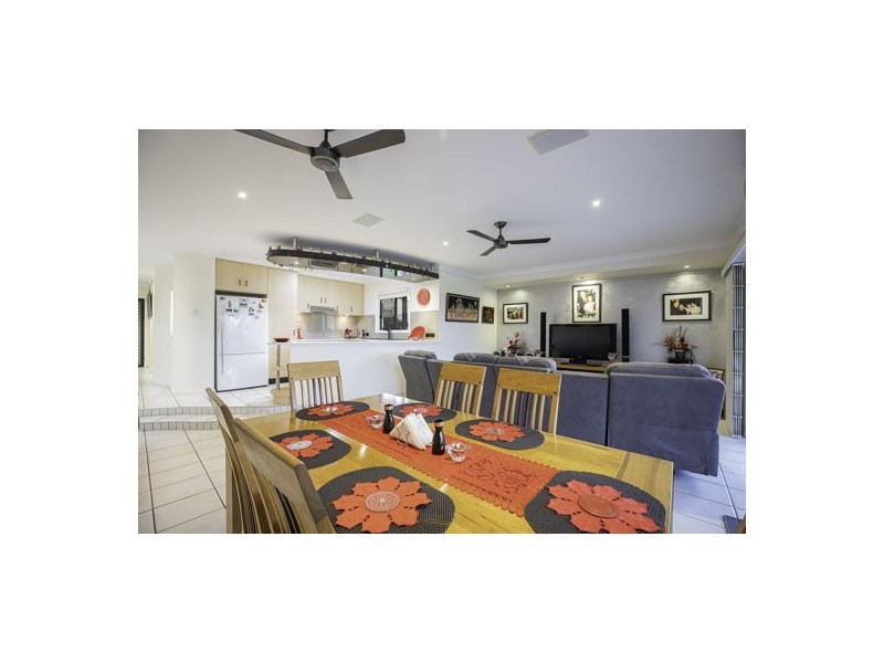 2 Gracie Court, Walkerston QLD 4751