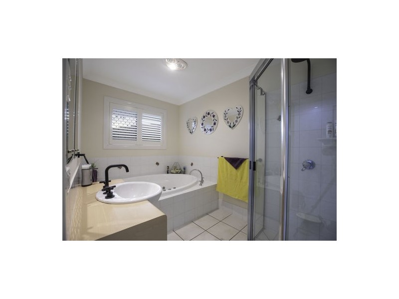 2 Gracie Court, Walkerston QLD 4751