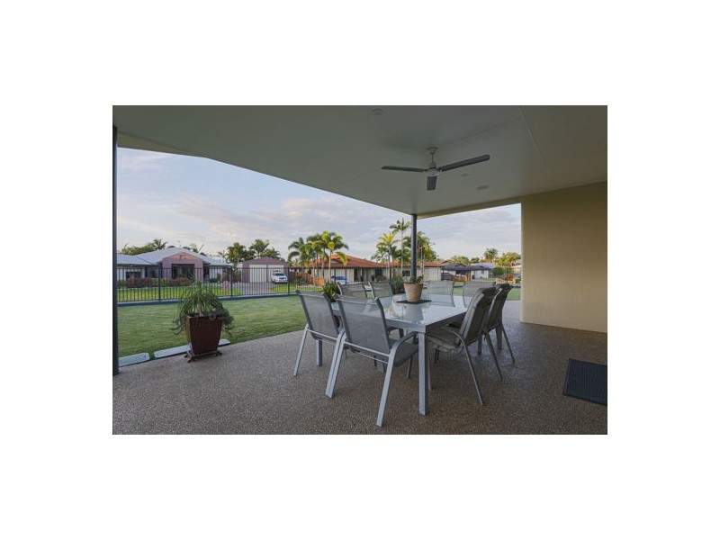 2 Gracie Court, Walkerston QLD 4751