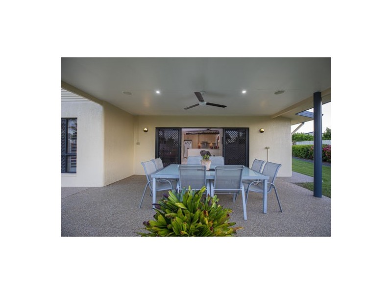 2 Gracie Court, Walkerston QLD 4751