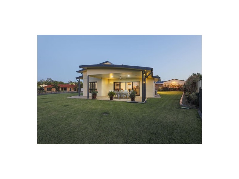 2 Gracie Court, Walkerston QLD 4751