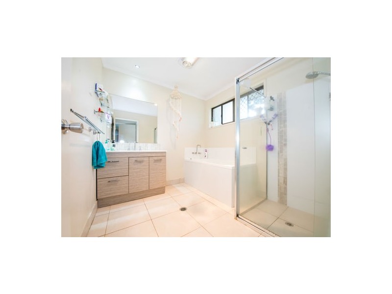 53 Geoffrey Thomas Drive, Bucasia QLD 4750