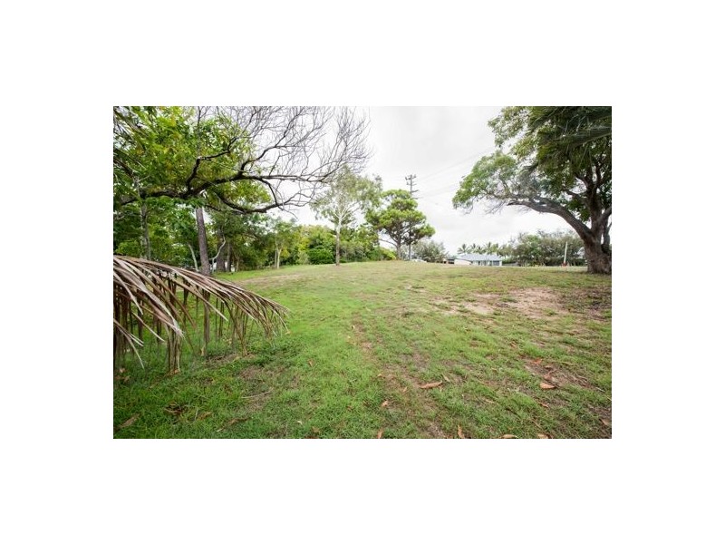 7 Plover Street & Lots 5-9 Ocean Avenue, Slade Point QLD 4740