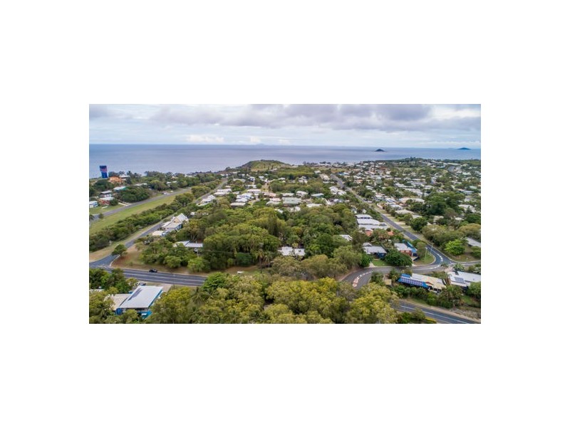 7 Plover Street & Lots 5-9 Ocean Avenue, Slade Point QLD 4740