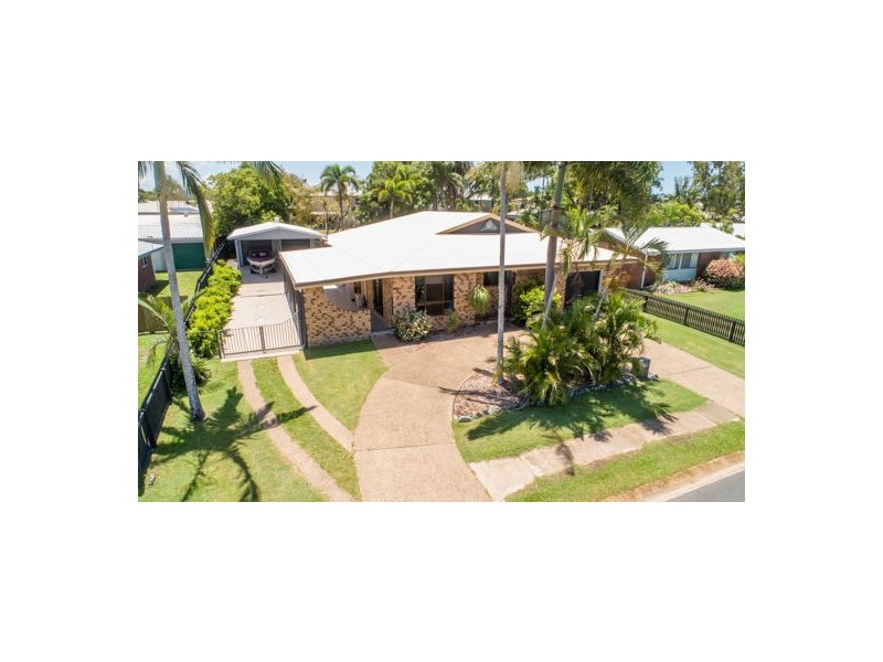 33 Celeber Drive, Beaconsfield QLD 4740