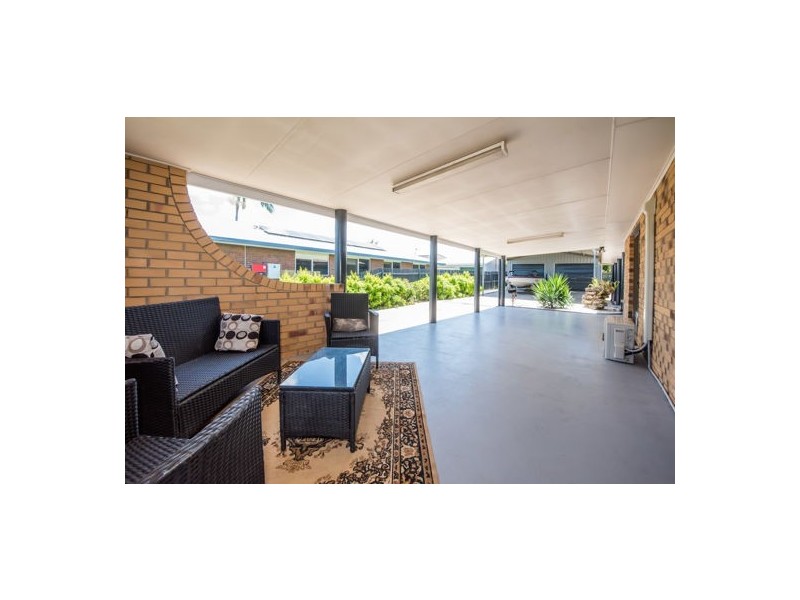 33 Celeber Drive, Beaconsfield QLD 4740