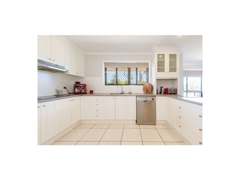 33 Celeber Drive, Beaconsfield QLD 4740