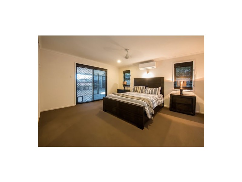 33 Celeber Drive, Beaconsfield QLD 4740