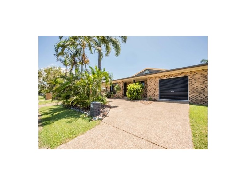 33 Celeber Drive, Beaconsfield QLD 4740