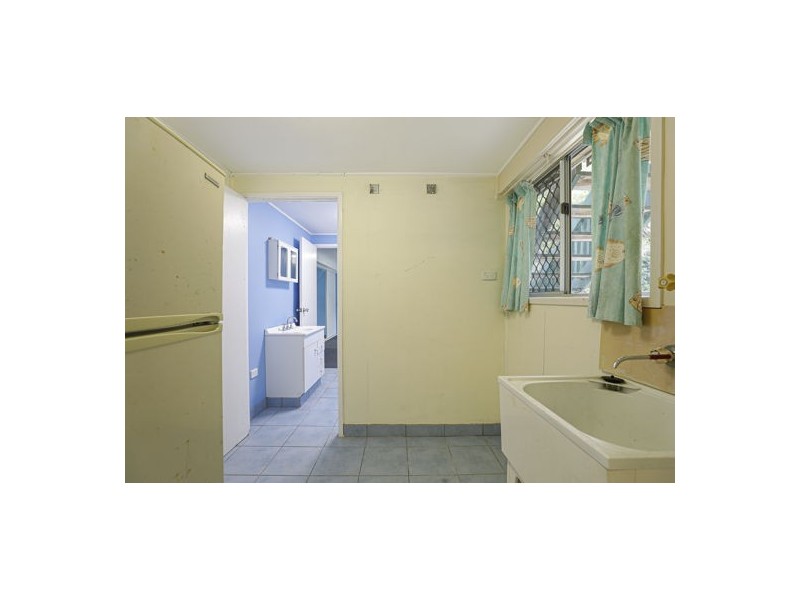 24 Domino Crescent, Andergrove QLD 4740
