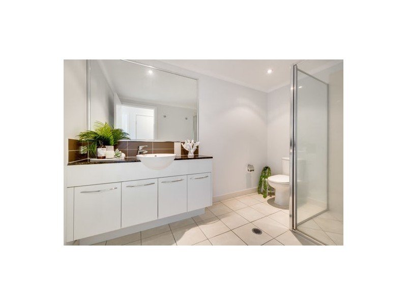 3/8 Southern Breakwater Access, Mackay Harbour QLD 4740