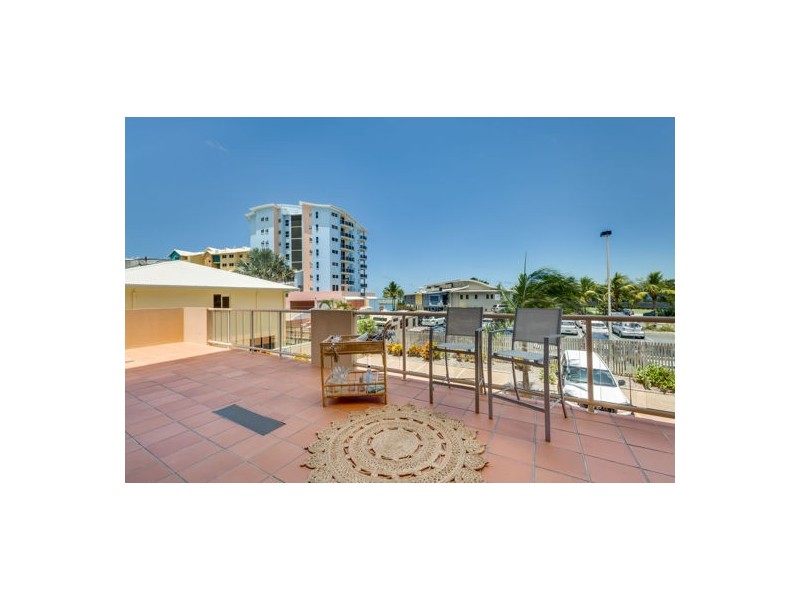 3/8 Southern Breakwater Access, Mackay Harbour QLD 4740
