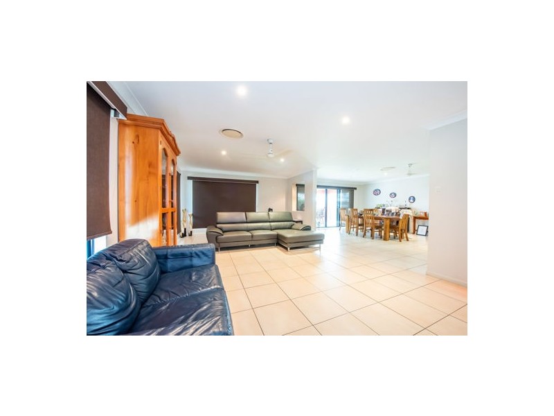 66 Gingham Street, Glenella QLD 4740