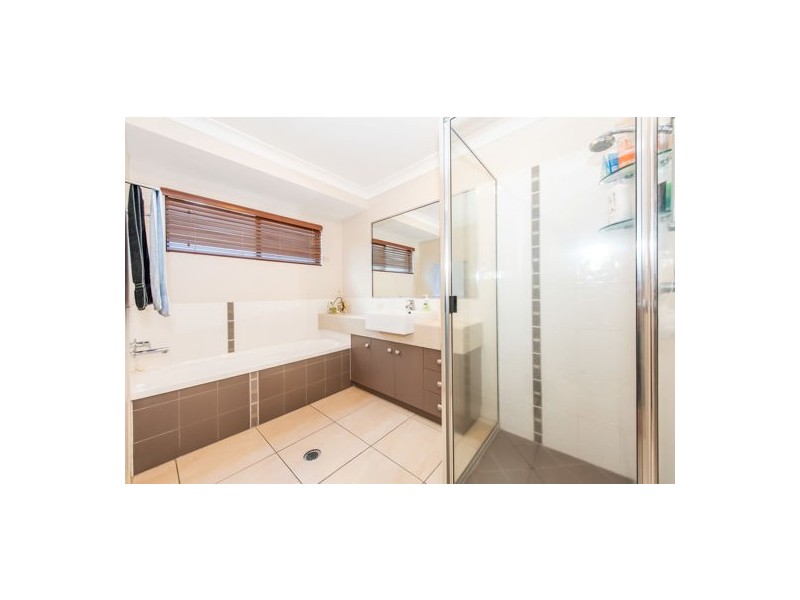 66 Gingham Street, Glenella QLD 4740