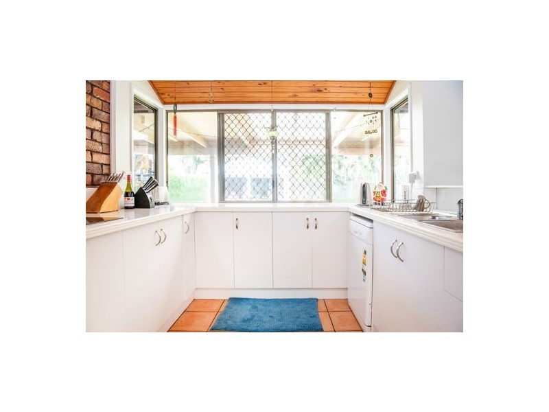 9 Lenesha Drive, Andergrove QLD 4740
