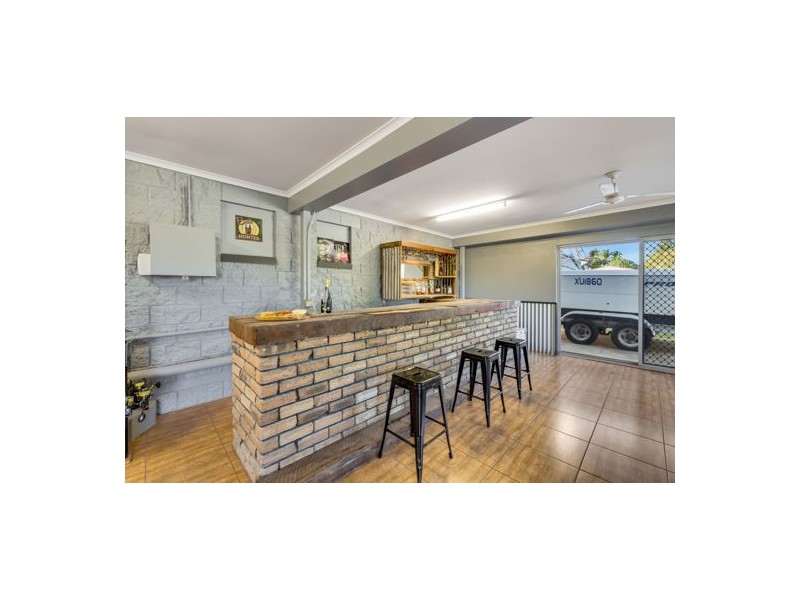 9 Gibson Street, West Mackay QLD 4740