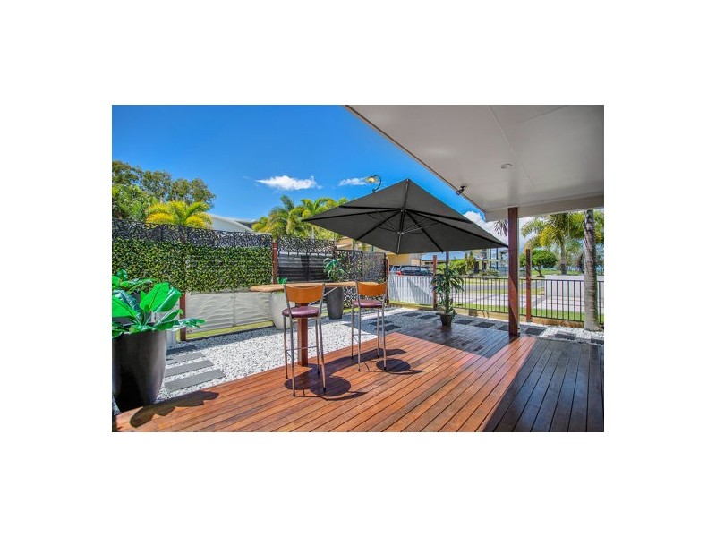 21 Whitesan Blue Terrace, Blacks Beach QLD 4740