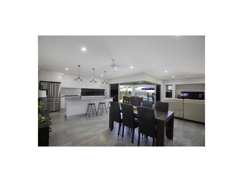 17 Grangewood Avenue, Richmond QLD 4740