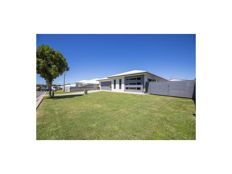 17 Grangewood Avenue, Richmond QLD 4740